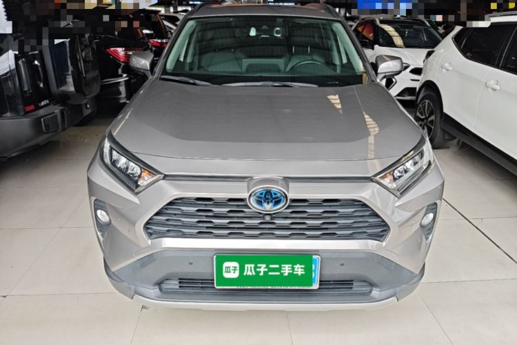 Toyota RAV4 2020 — 2