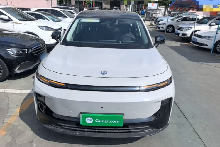 Leapmotor B10 2025 — 2