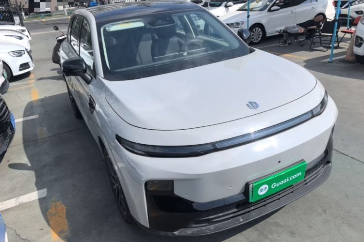 Leapmotor B10 2025 — 3