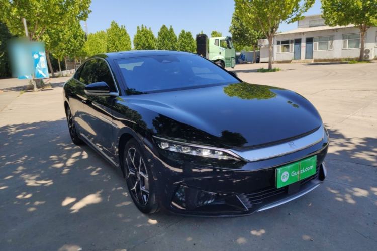 BYD Han 2024 — 3