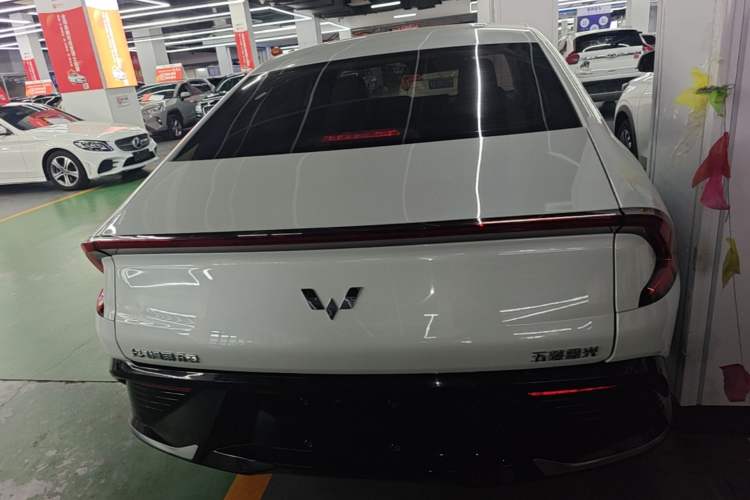 Wuling Xingguang 2023 — 5