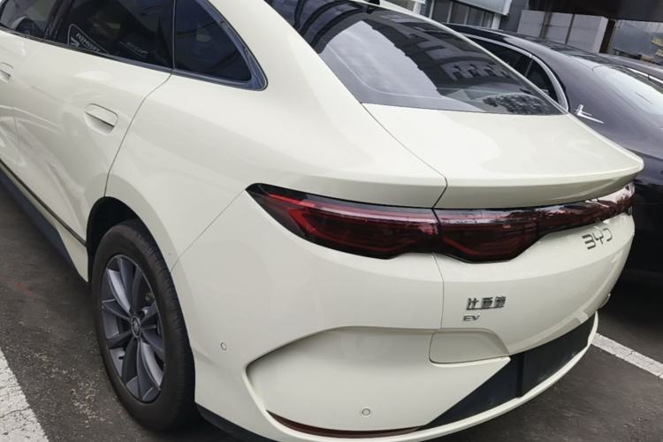 BYD Qin L 2025 — фото 4