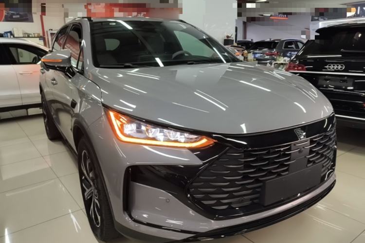 BYD Tang 2025 — 3