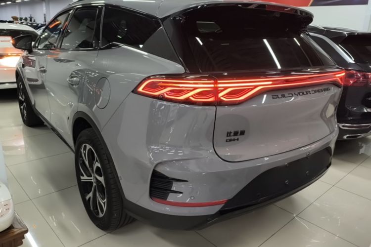 BYD Tang 2025 — 4