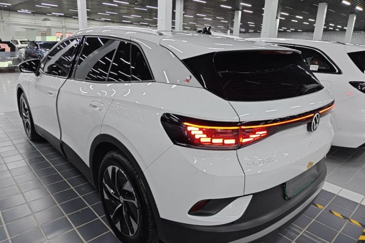 Volkswagen ID.4 CROZZ 2025 — 4