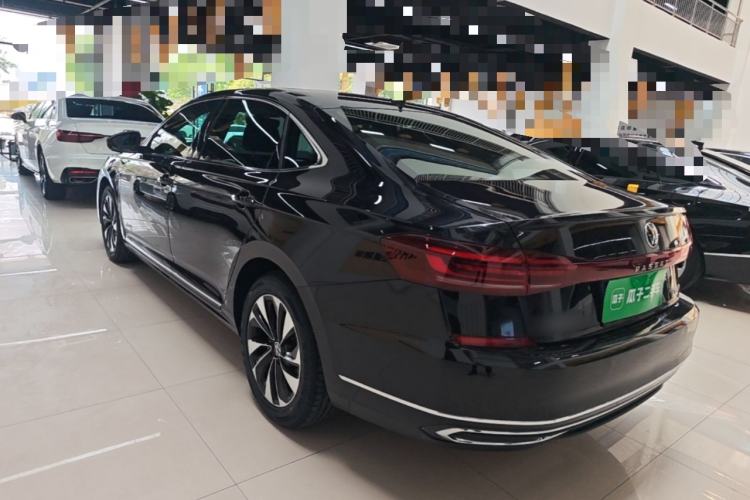 Volkswagen Passat 2022 — 4