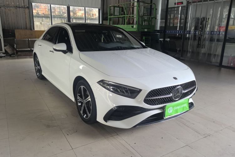 Mercedes-Benz A 200 L 2023 — фото 3