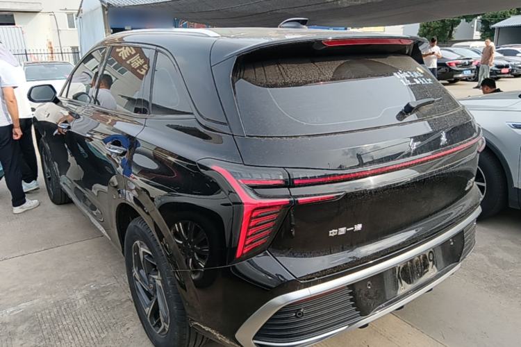 Hongqi HS3 2023 — 4