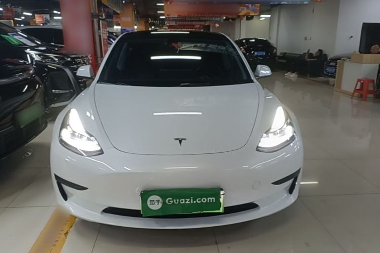 Tesla Model 3 2022 — 2