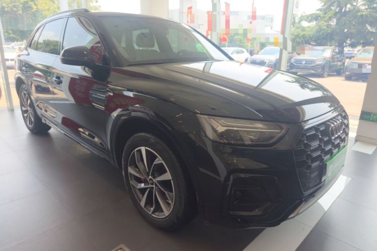 Audi Q5 2025 — 3