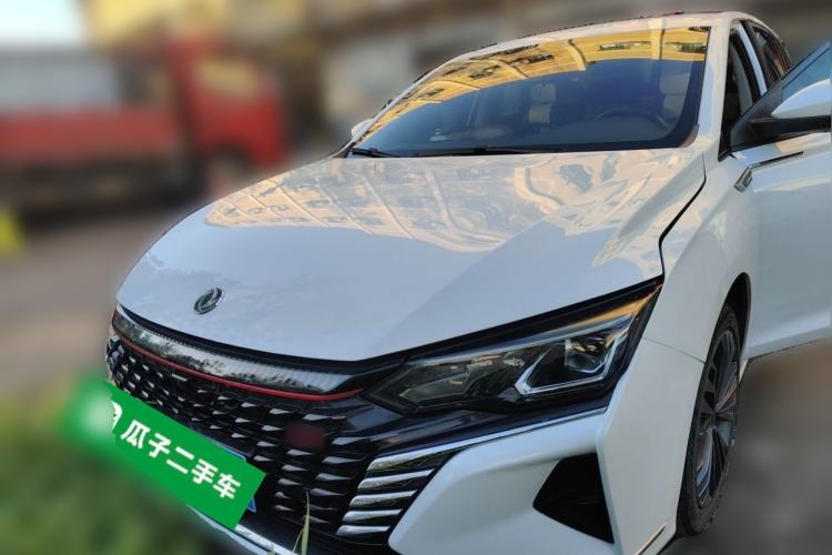 DongFeng Yixuan MAX 2023 — фото 1