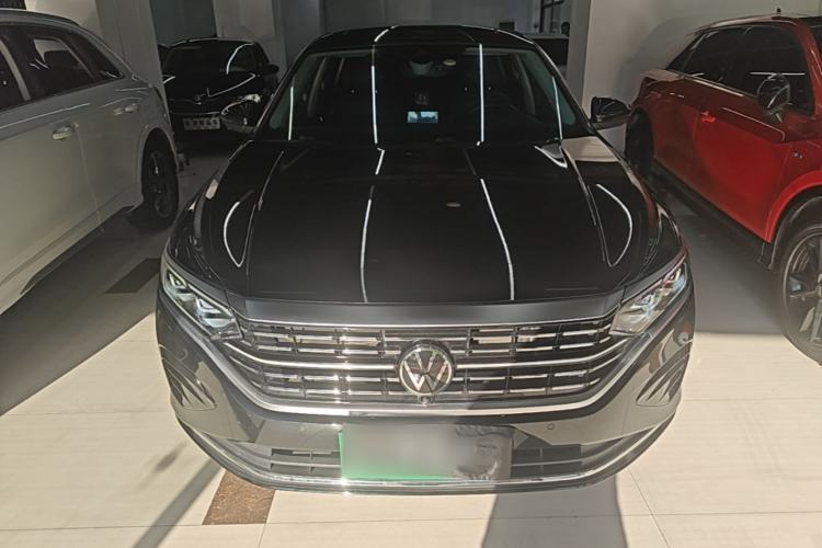 Volkswagen Passat 2023 — 2