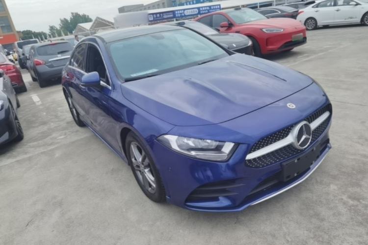 Mercedes-Benz A 180 L 2020 — 3