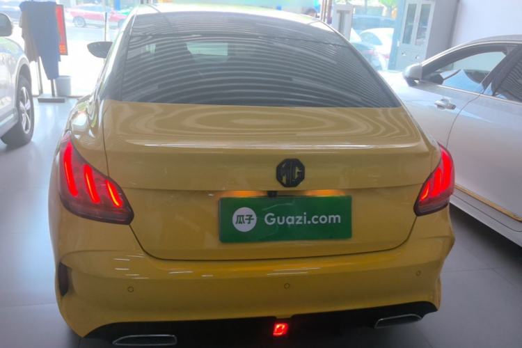 MG MG5 2022 — 5