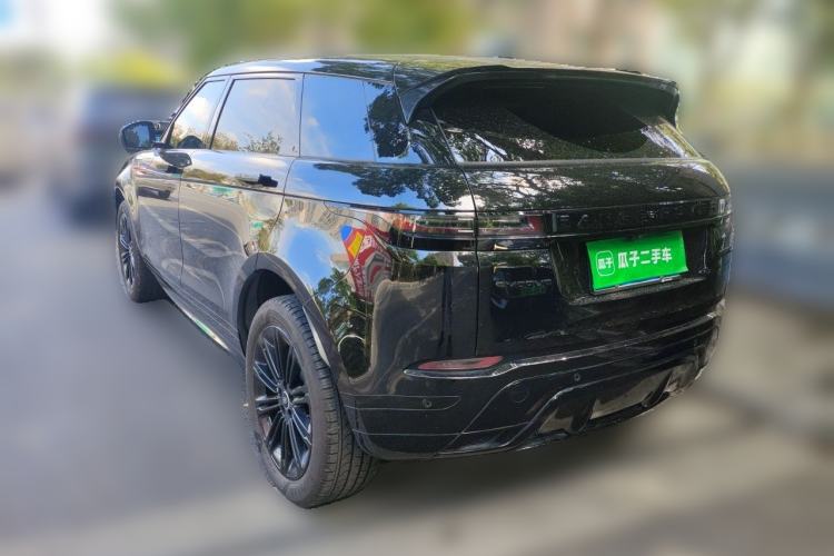 Land Rover rover range rover evoque 2024 — фото 4