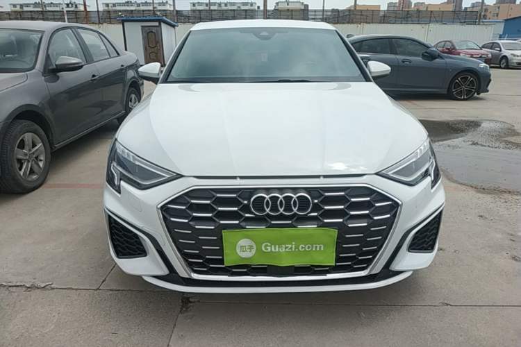 Audi A3 2021 — 2