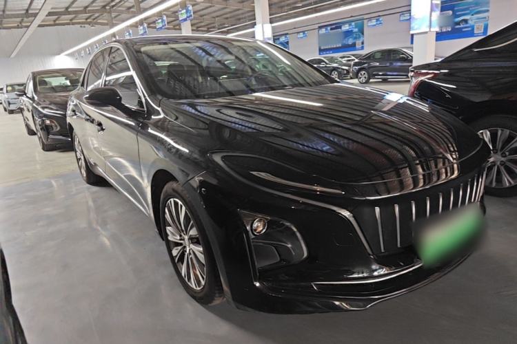 Hongqi E-QM5 2022 — 3