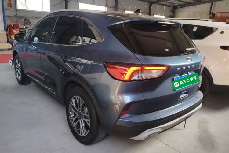 Ford Escape 2020 — 4