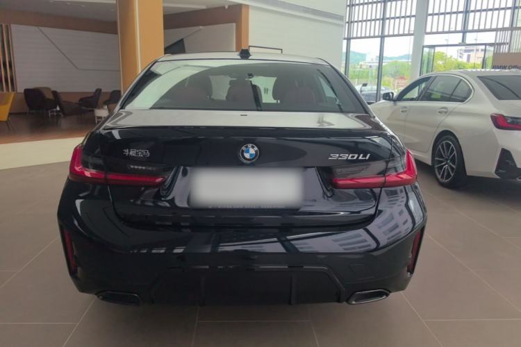 BMW 330Li 2025 — 5