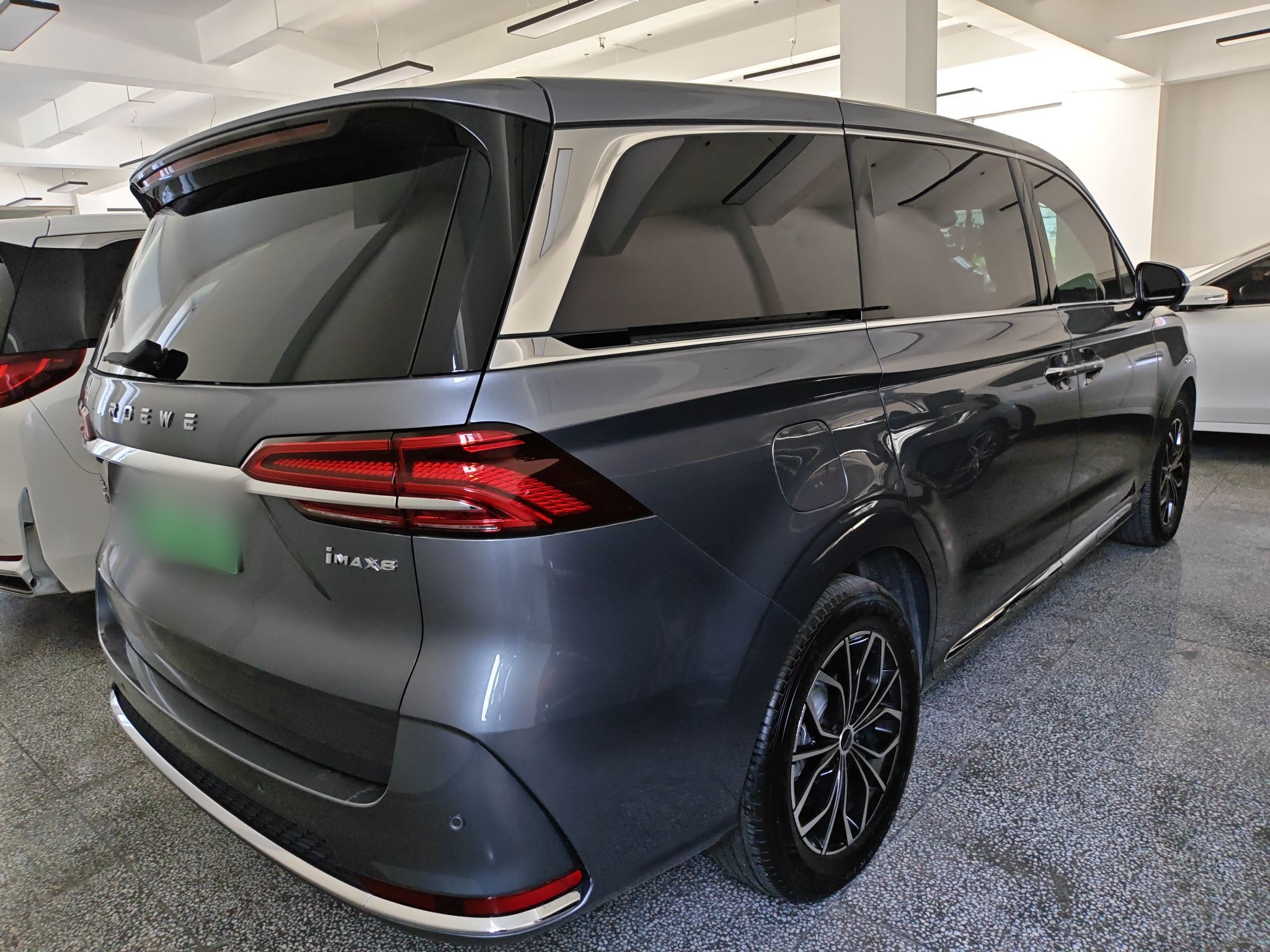 Roewe imax8 new energy 2025 — фото 5
