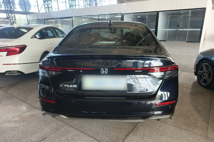 Honda Accord 2023 — 5