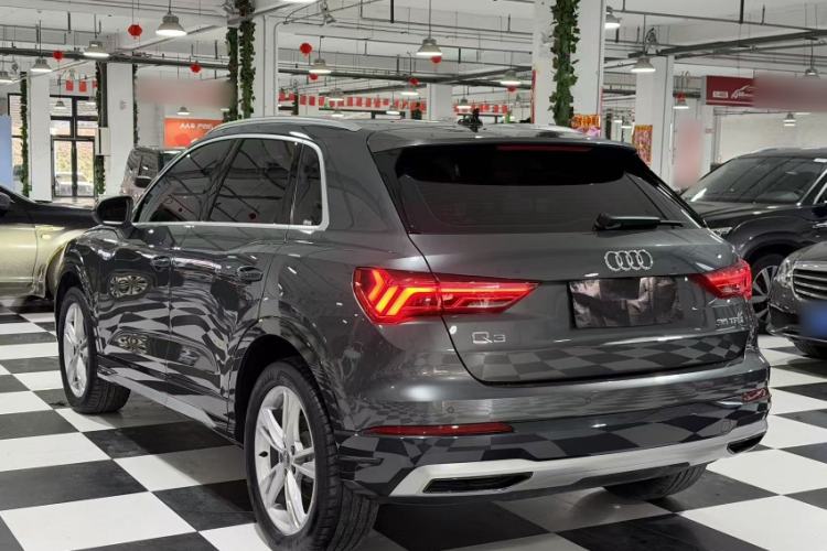 Audi Q3 2020 — 4