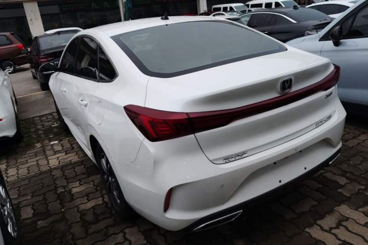 ChangAn Eado 2022 — 4