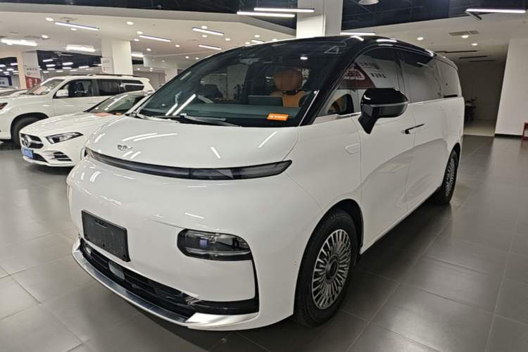 Geely Galaxy galaxy levc l380 2025 — фото 1