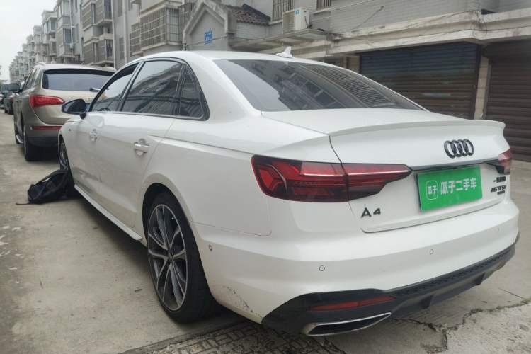 Audi A4 2020 — 4