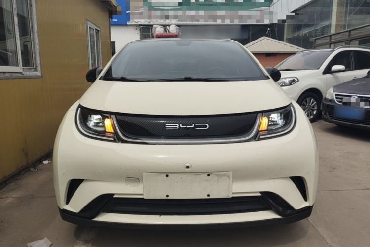 BYD Dolphin 2023 — 2