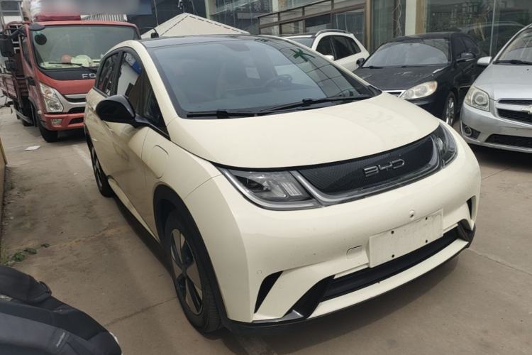 BYD Dolphin 2023 — 3