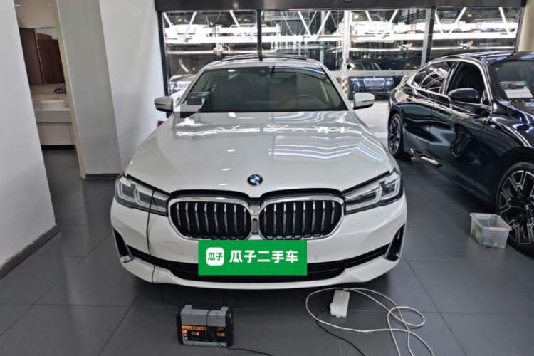 BMW 530Li 2021 — фото 2