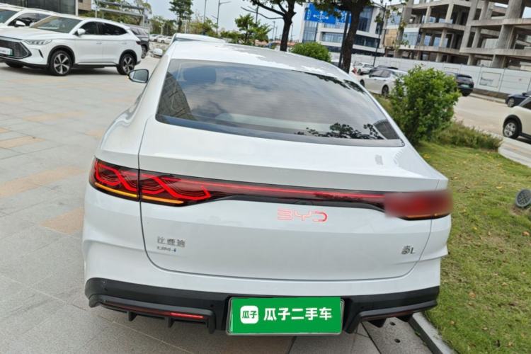 BYD Qin L 2024 — 5
