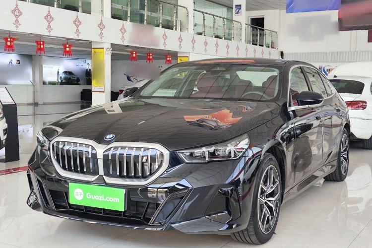 BMW i5 2025 — фото 1