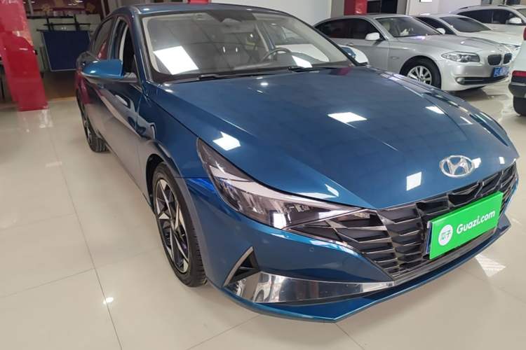 Hyundai Elantra 2021 — 3