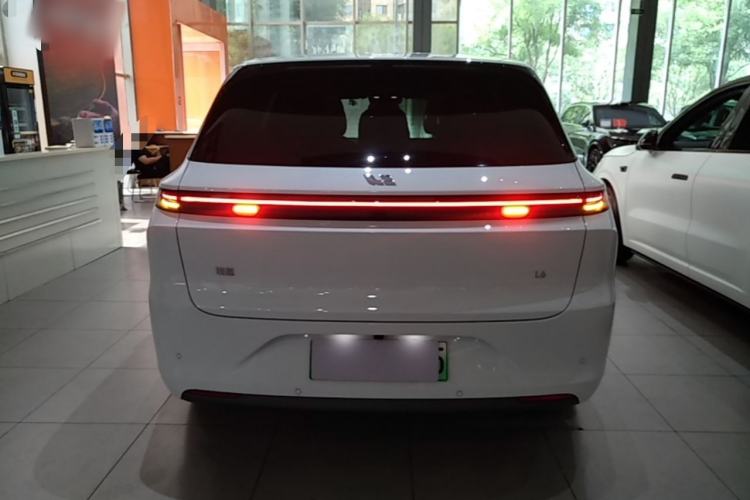 Li Auto L6 2024 — 5
