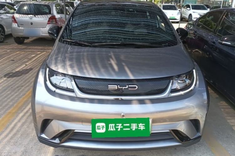 BYD Dolphin 2023 — 2