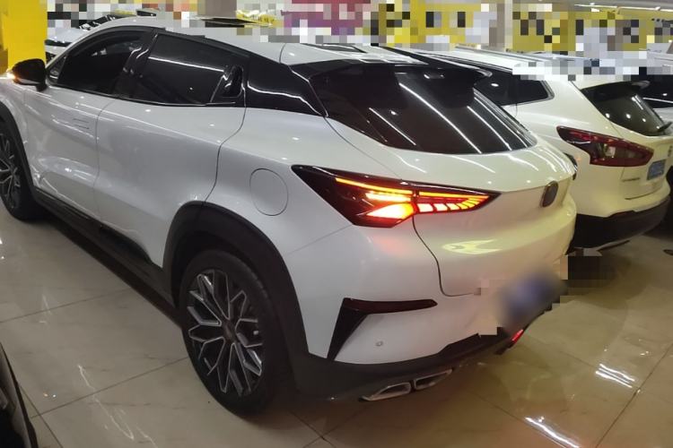 ChangAn UNI-T 2022 — 4