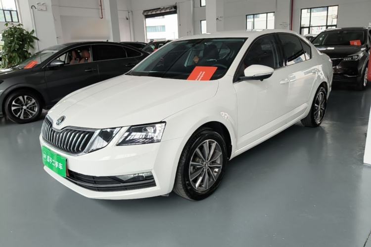 Skoda octavia 2021 — фото 1