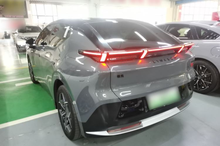 Lynk & Co Z20 2025 — 4