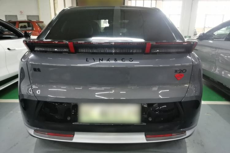 Lynk & Co Z20 2025 — 5