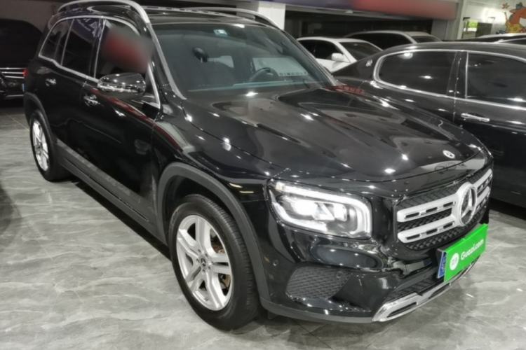 Mercedes-Benz GLB 220 2023 — 3