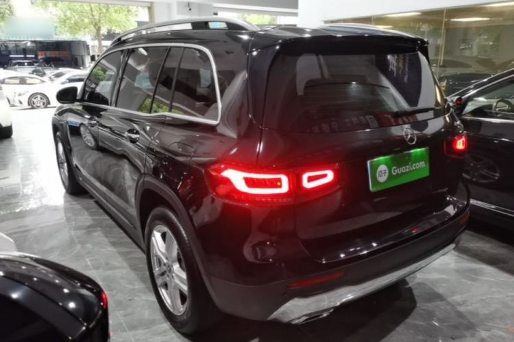 Mercedes-Benz GLB 220 2023 — 4