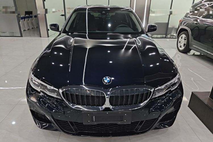 BMW 325i 2022 — фото 2