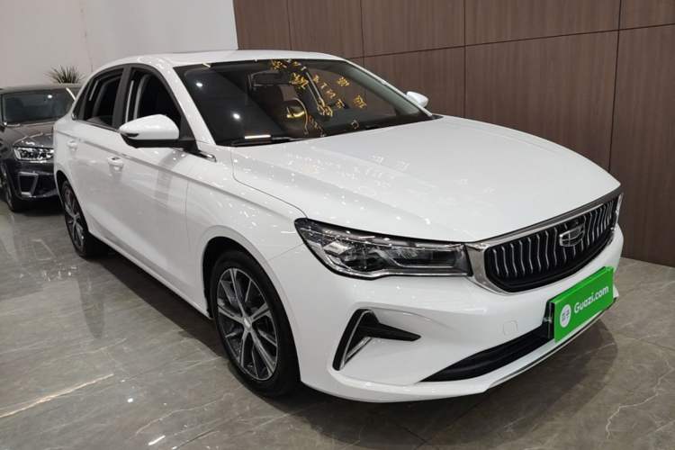 Geely Emgrand 2023 — 3