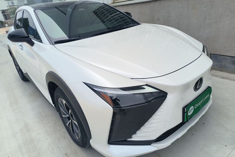 Lexus RZ 450e 2023 — фото 3