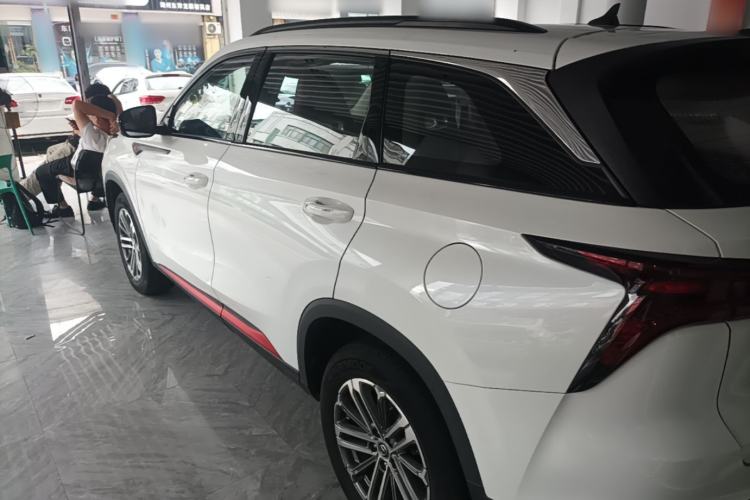 ChangAn CS75 PLUS 2022 — фото 4