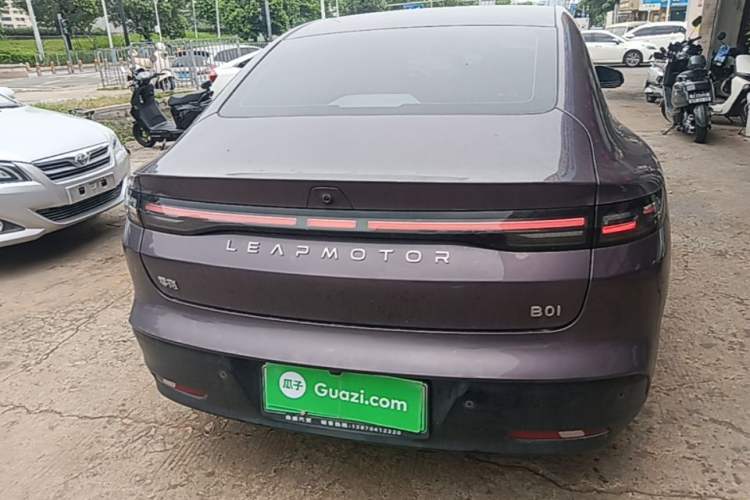 Leapmotor B01 2025 — 5