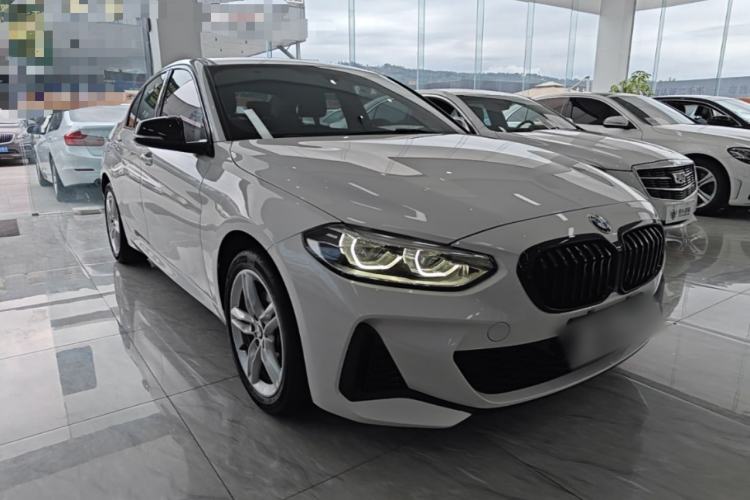 BMW 120i 2021 — фото 3