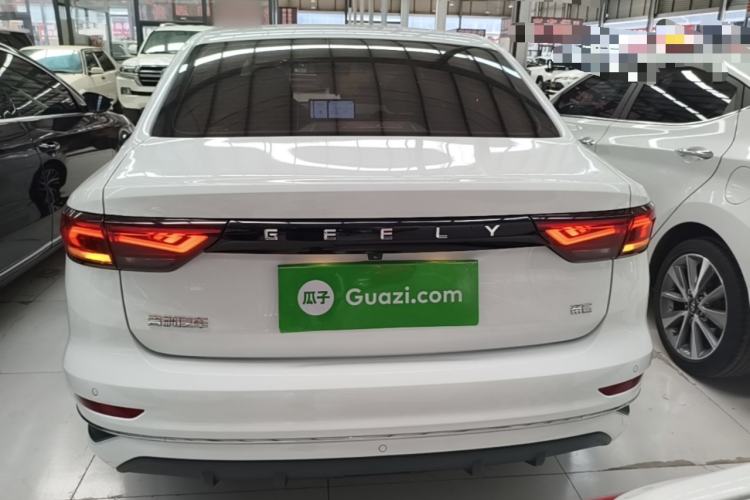 Geely Emgrand 2025 — 5